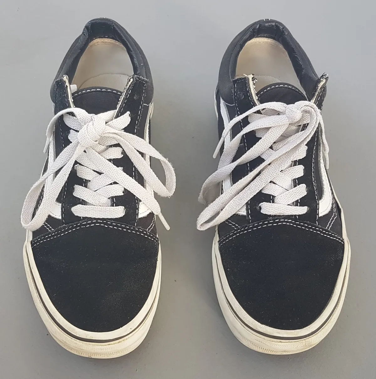 VANS Original Vans Old Skool Shoes, US 7.5, UK 5, EUR 38, CM 24, Iconic Black & White Sneakers, Signature Tonat Side Stripes, OFF THE WALL, Timeless Classic, Pop Culture, Hip Hop, Rock Star, Sophistication, Cult Street Fashion, Everyday Shoes - Photo 3