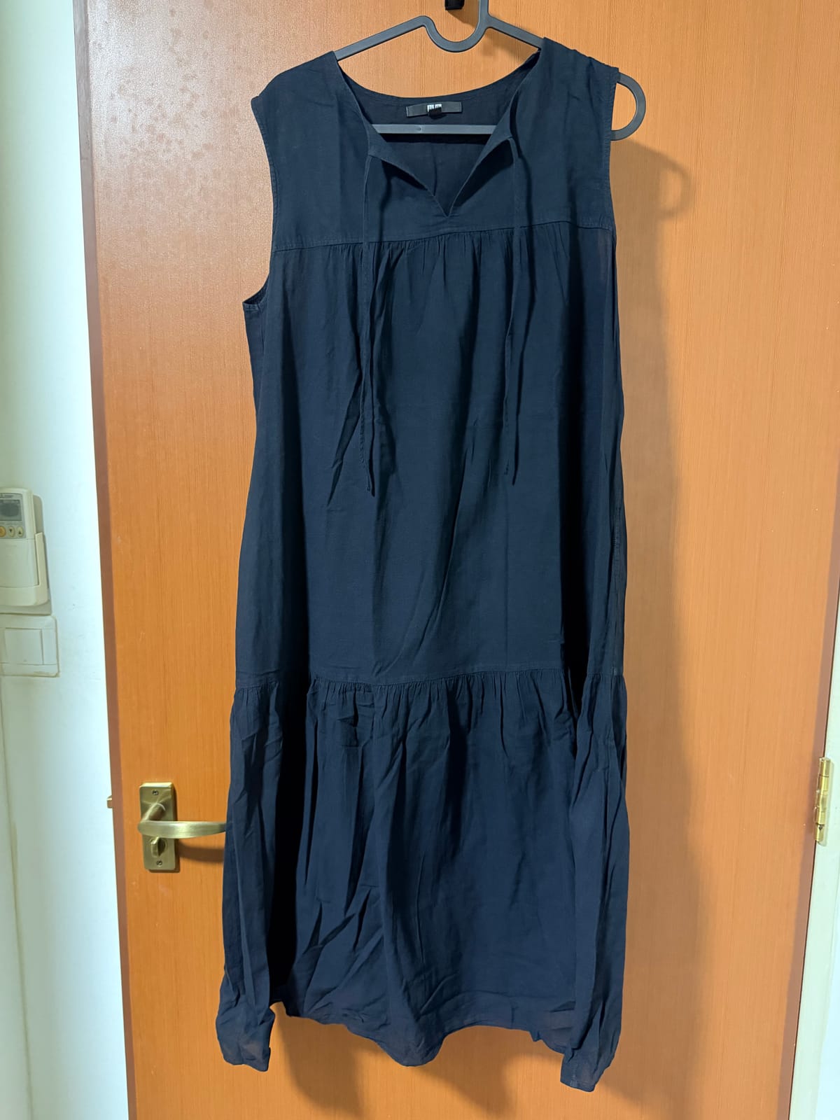 Minimalist Navy Sleeveless Midi Dress