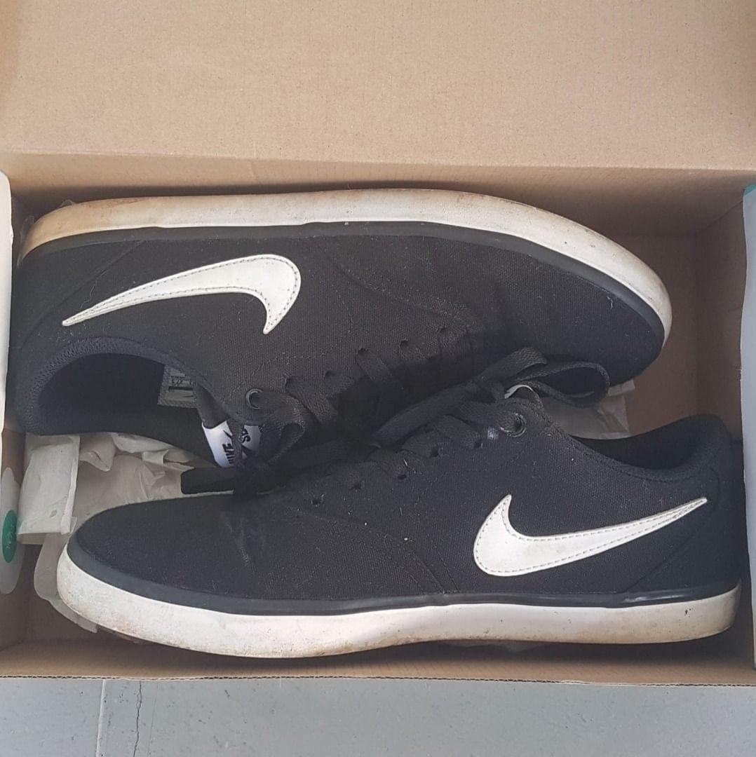 Nike Dunk SB Check Sneakers - Sleek & Street-Ready - Photo 2