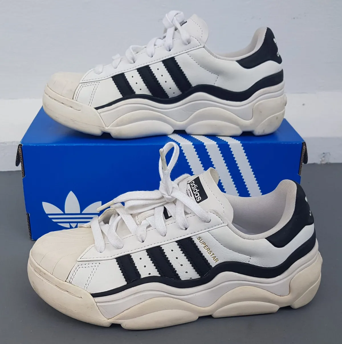 Adidas Original Adidas Superstar Millencon White & Black Chunky Sneakers, Leather Shoes, Cosmopolitan, US 5, UK 3.5, EUR 36, Signature White Shell Toe, Sophistication, Streetwise, Pop Culture, Hip Hop, Rock Star, Roadster, Cult Street Fashion, Everyday Shoes - Photo 8