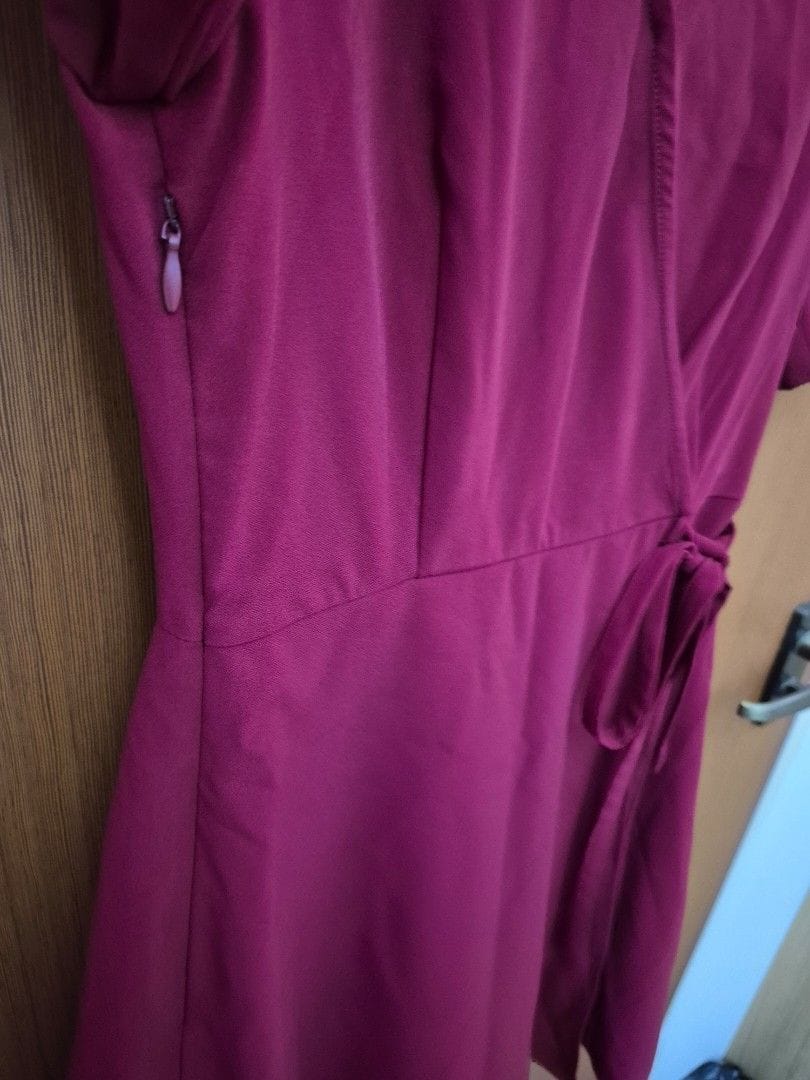 Love Bonito Chic Love, Bonito Burgundy Wrap Dress - Size S - Photo 7