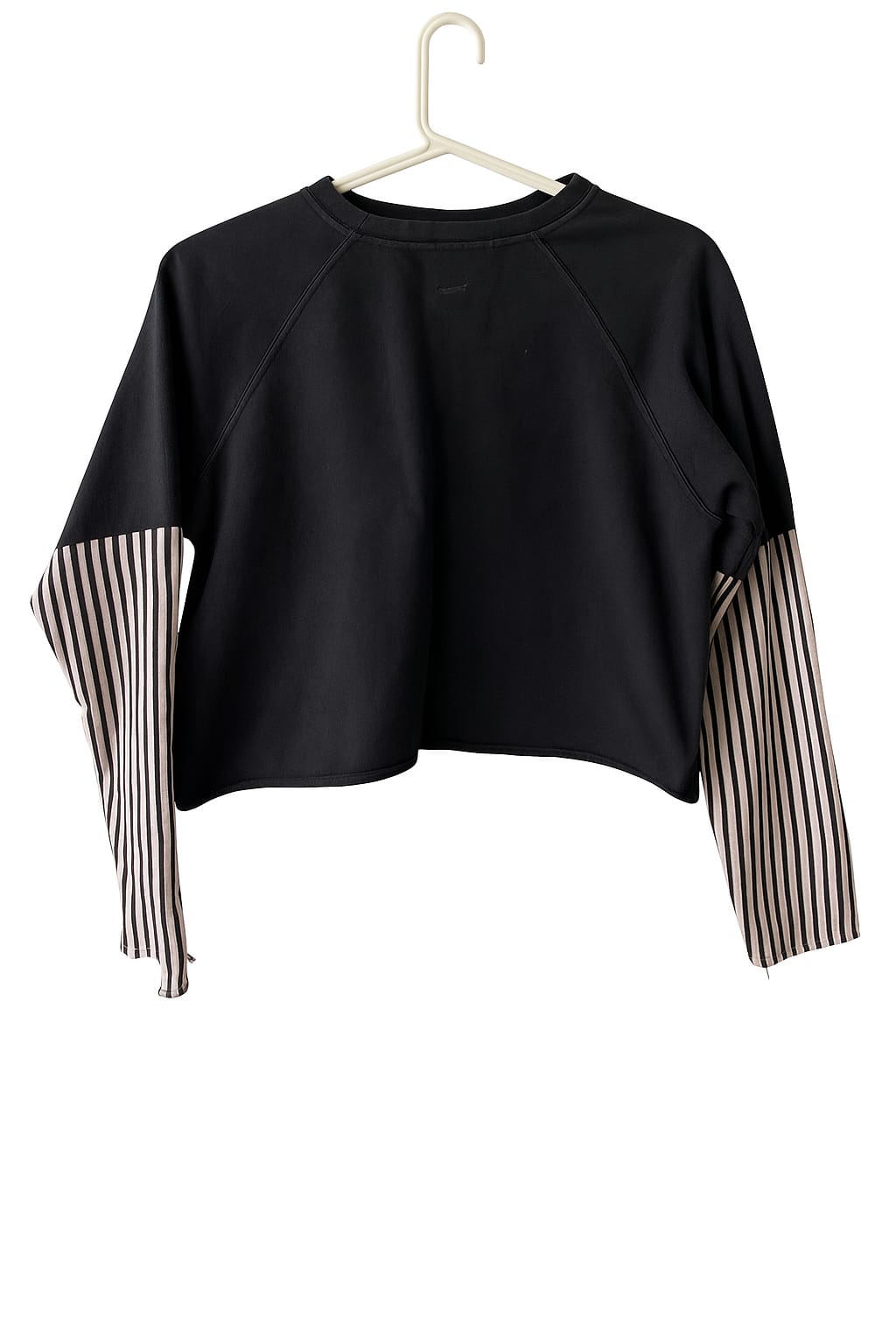 Zara ZARA Trafaluc Black and White Long-sleeved Cropped Pullover (M) - Photo 2