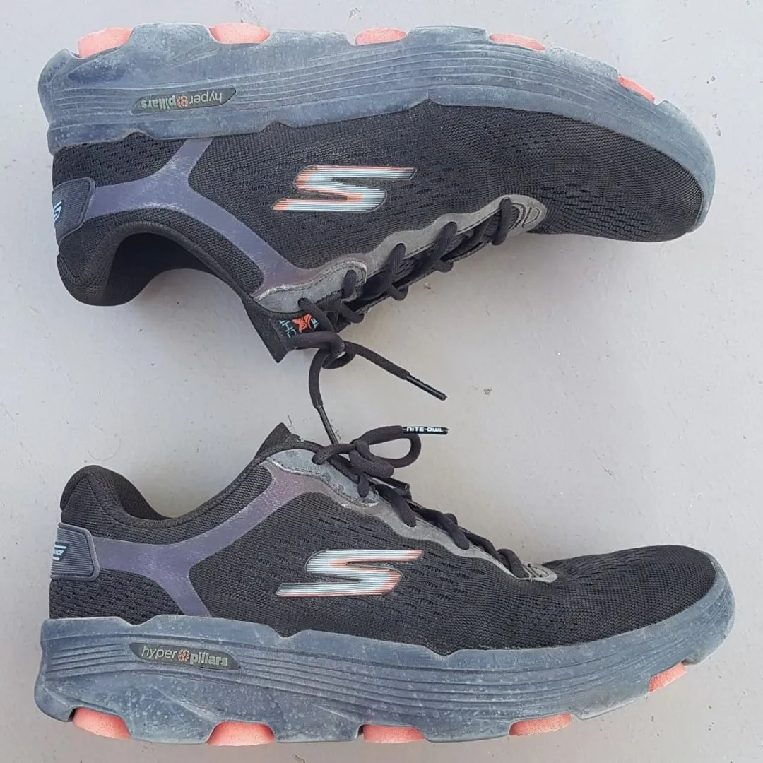 Skechers Original SKECHERS Designer Shoes, US 8, UK 7, EU 41, CN 26, Tokyo Nite Owl Sneakers, Ortholite, Glow in the Dark, Cosmopolitan, Hyper Pillars, Air-Cooled, Max Cushioning, Lightweight, Sophistication, Timeless Appeal, Cult Street Fashion, Everyday Shoes - Photo 5