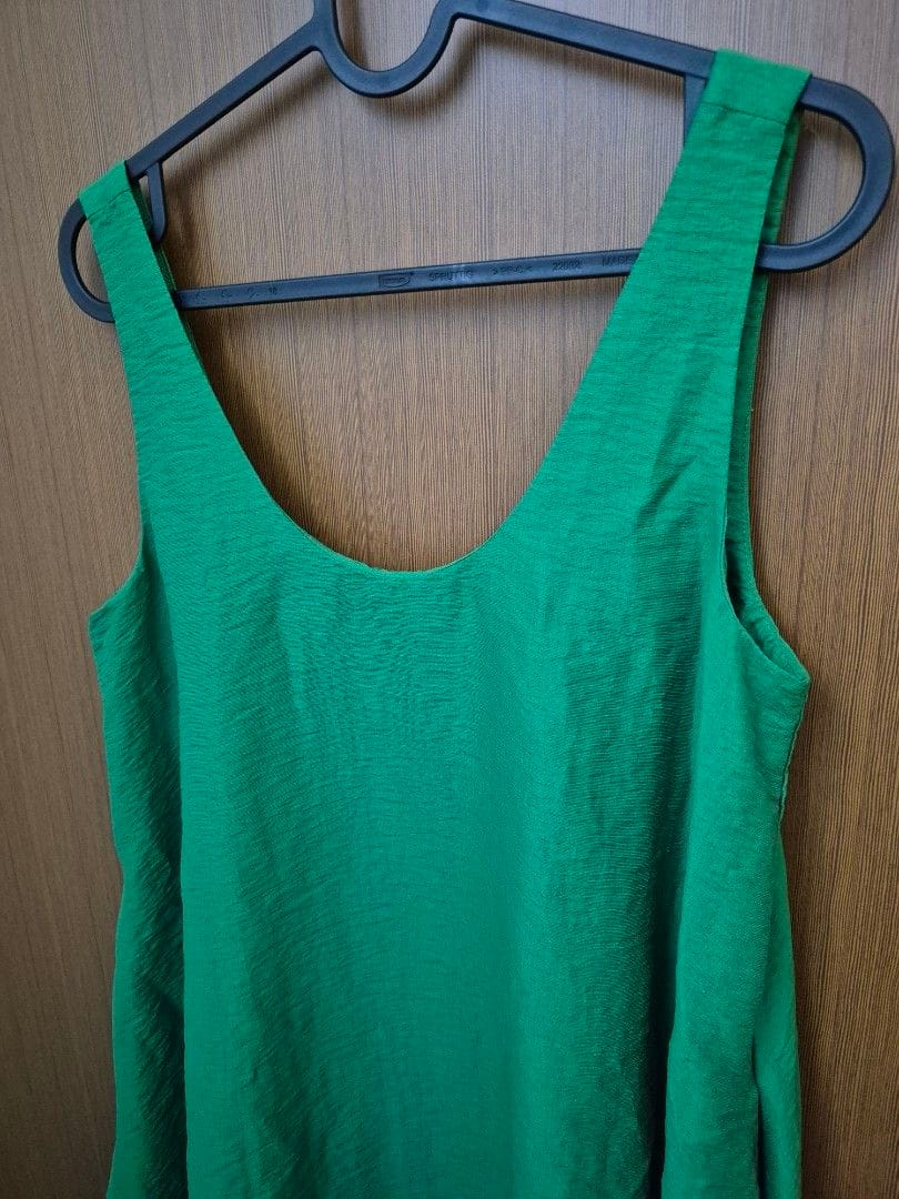 Love Bonito Chic Love Bonito Green Dress - Size S 🌿 - Photo 4