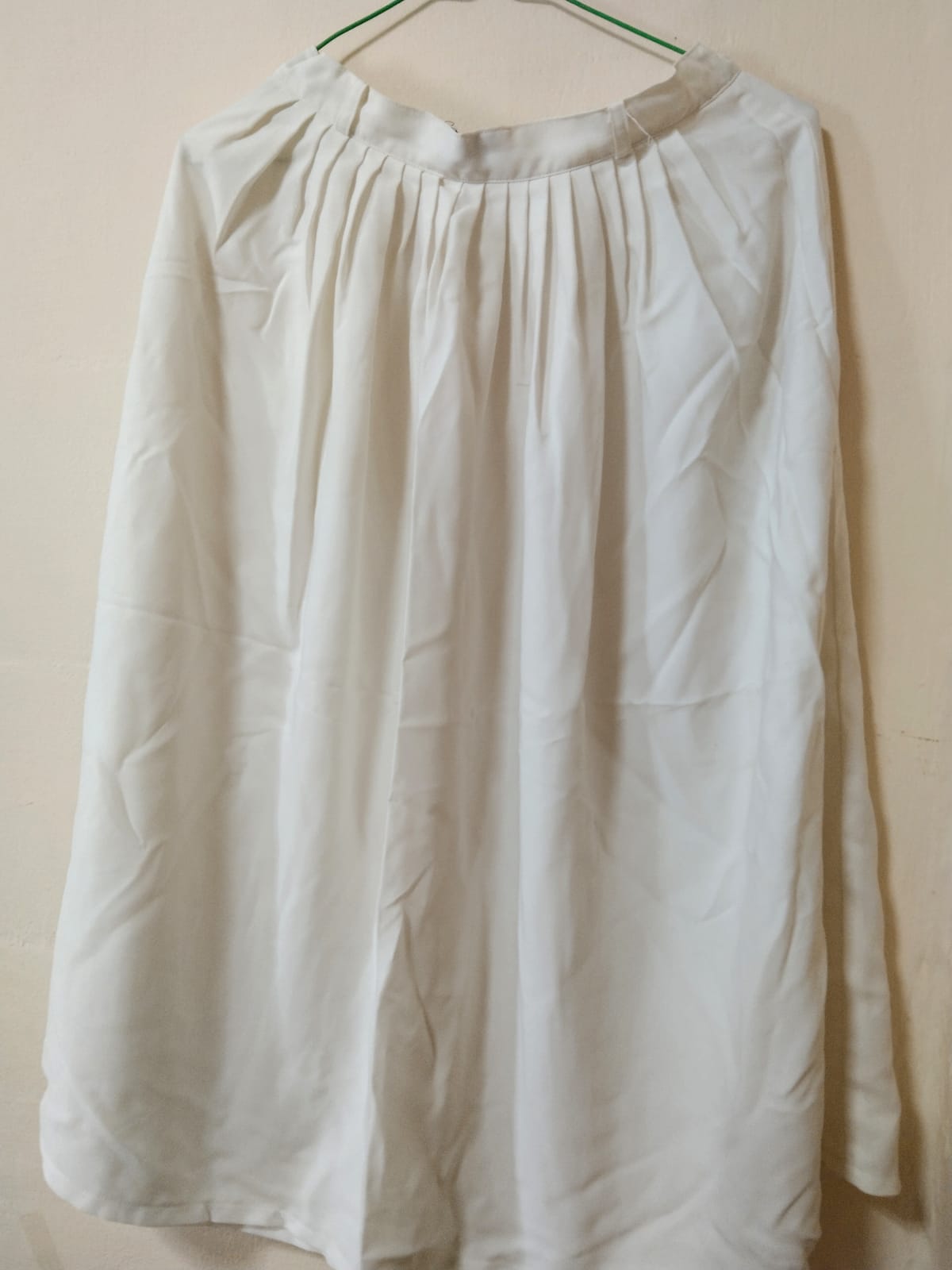 Elegant Flowing White Midi Skirt