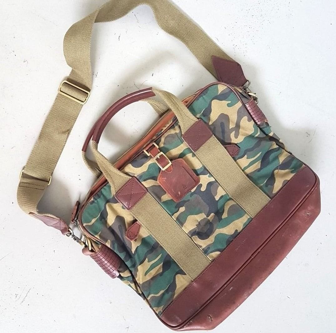 Trendy Camo Sling Bag w/ Leather Details
