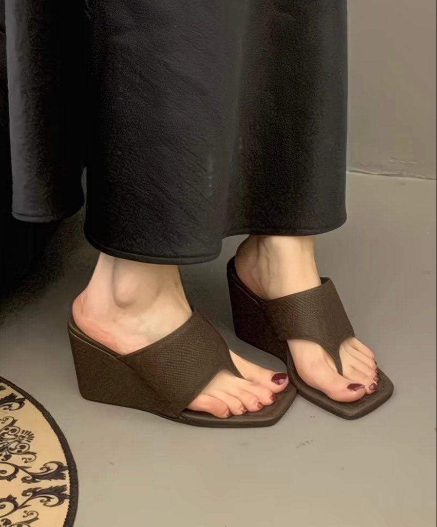 Chic Brown Wedge Sandals (8cm)