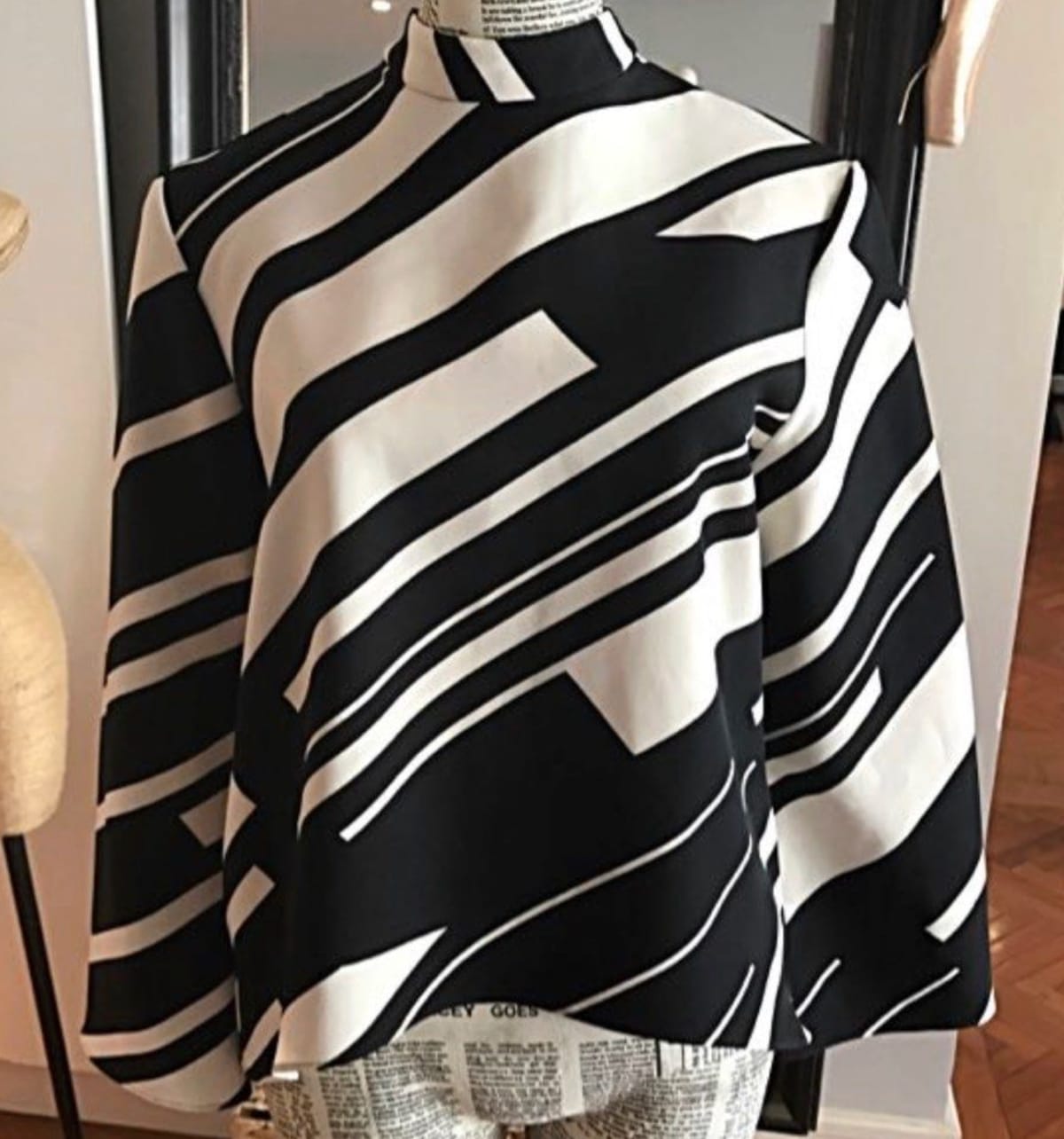 Chic Black & White Abstract Top