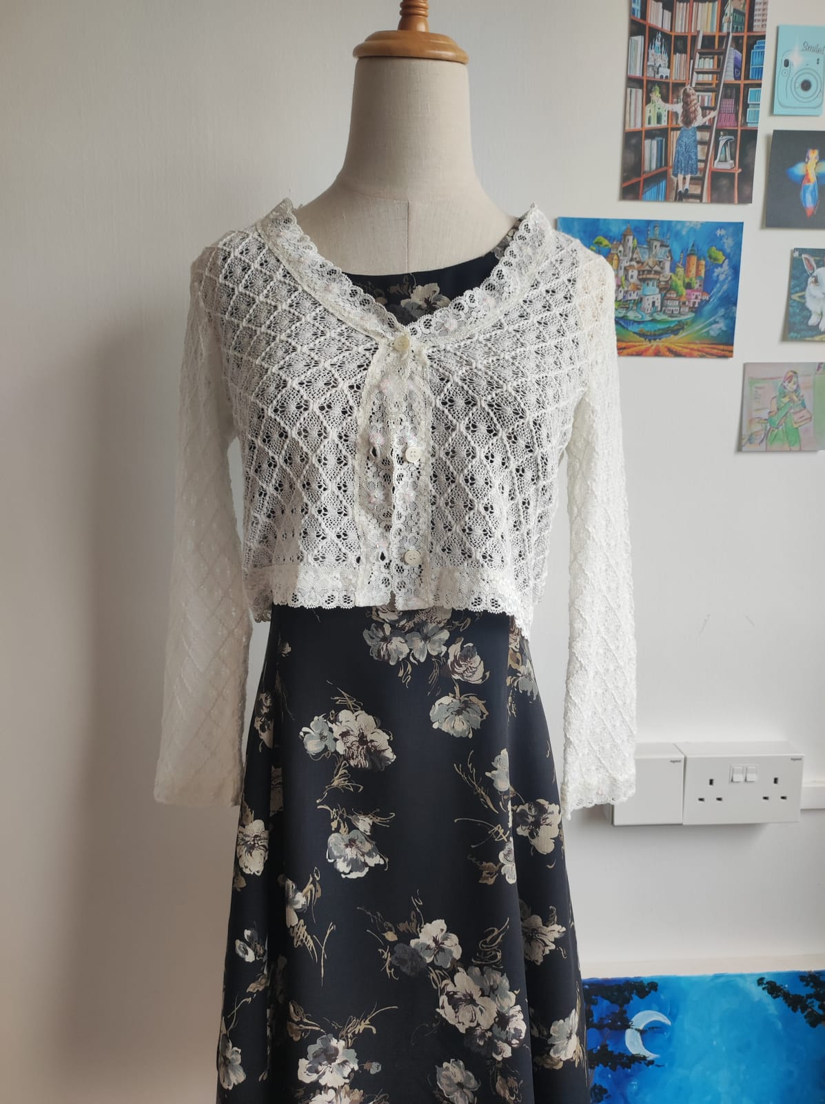 A.V.V. White Lace Crop Cardigan - Photo 5