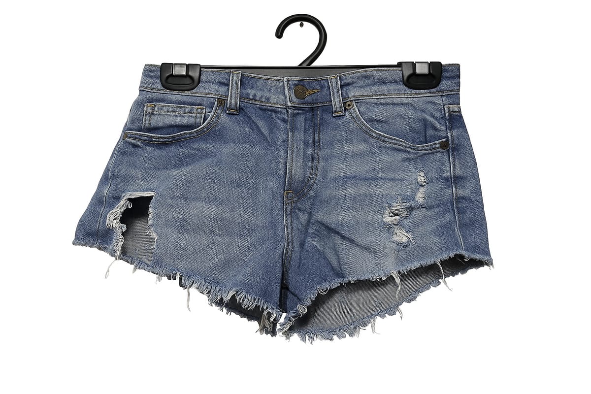 GUESS Denim Shorts With Frayed Hems And Button Detail (28)
