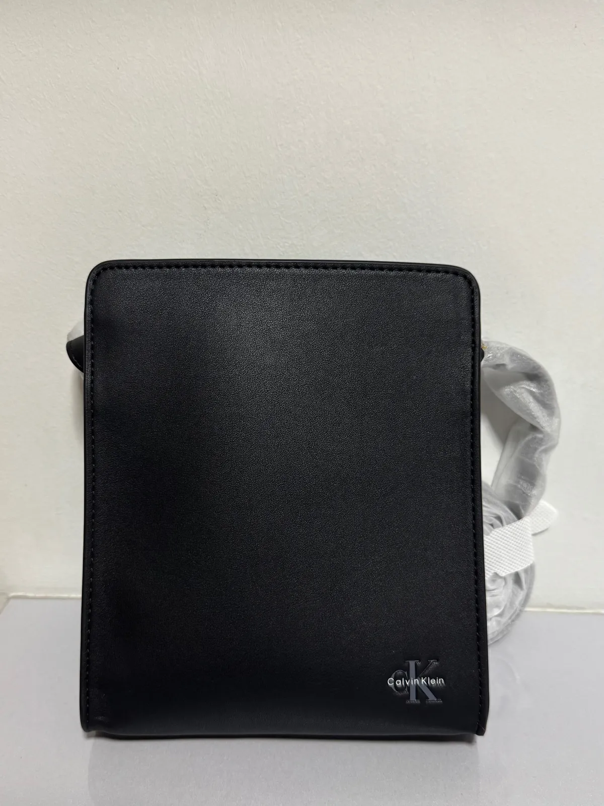 CALVIN KLEIN Sling Bag