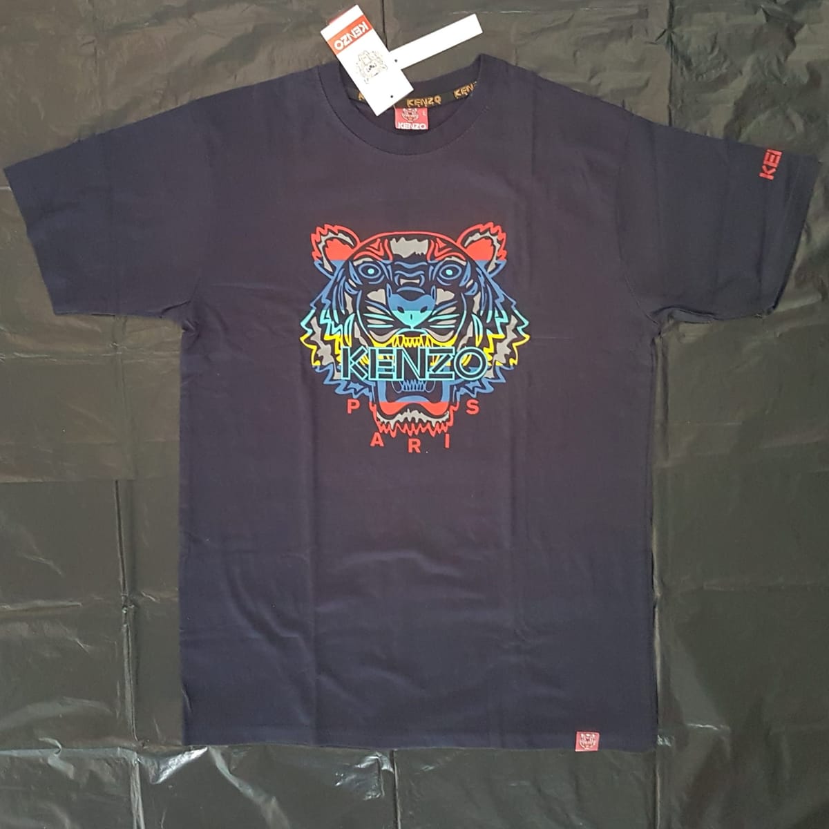 kenzo  Retro KENZO Designer T-Shirt, Cool Dark Blue Top, Size LARGE, Cosmopolitan, TIGER Graphic Top, Art décor TIGER Tee, Sleek Fashion Wear, Streetwise, Sophistication, Timeless Appeal, Pop Culture, Luxury Living, Urban Style, Hip Hop, Rock Star