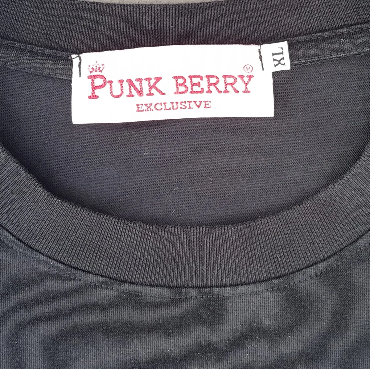 Punk Berry RX7  Original Punk Berry RX7 T-Shirt, Cool XL Crew Neck Tee, Vibrant Graphic Mazda RX7 Rotary Car Model, Black Top, Japanese, Mount Fuji, JDM Sports Car, Racing, Sophistication, Streetwise, Luxury Lifestyle, Pop Culture, Timeless Appeal, Cult Street Fashion - Photo 6