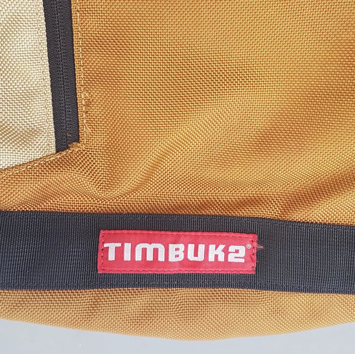 TIMBUK2 Original TIMBUK2 Backpack, Travel Pack, 2-Tone Vibrant Orange & Khaki Haversack, Stylish Rucksack, Cool Carrier, Overnight Bag, Campus, Work, Backpacker, Weekender, Versatile Design, Urban Style, Sophistication, Streetwise, Outdoor Gear, Everyday Fashion - Photo 4