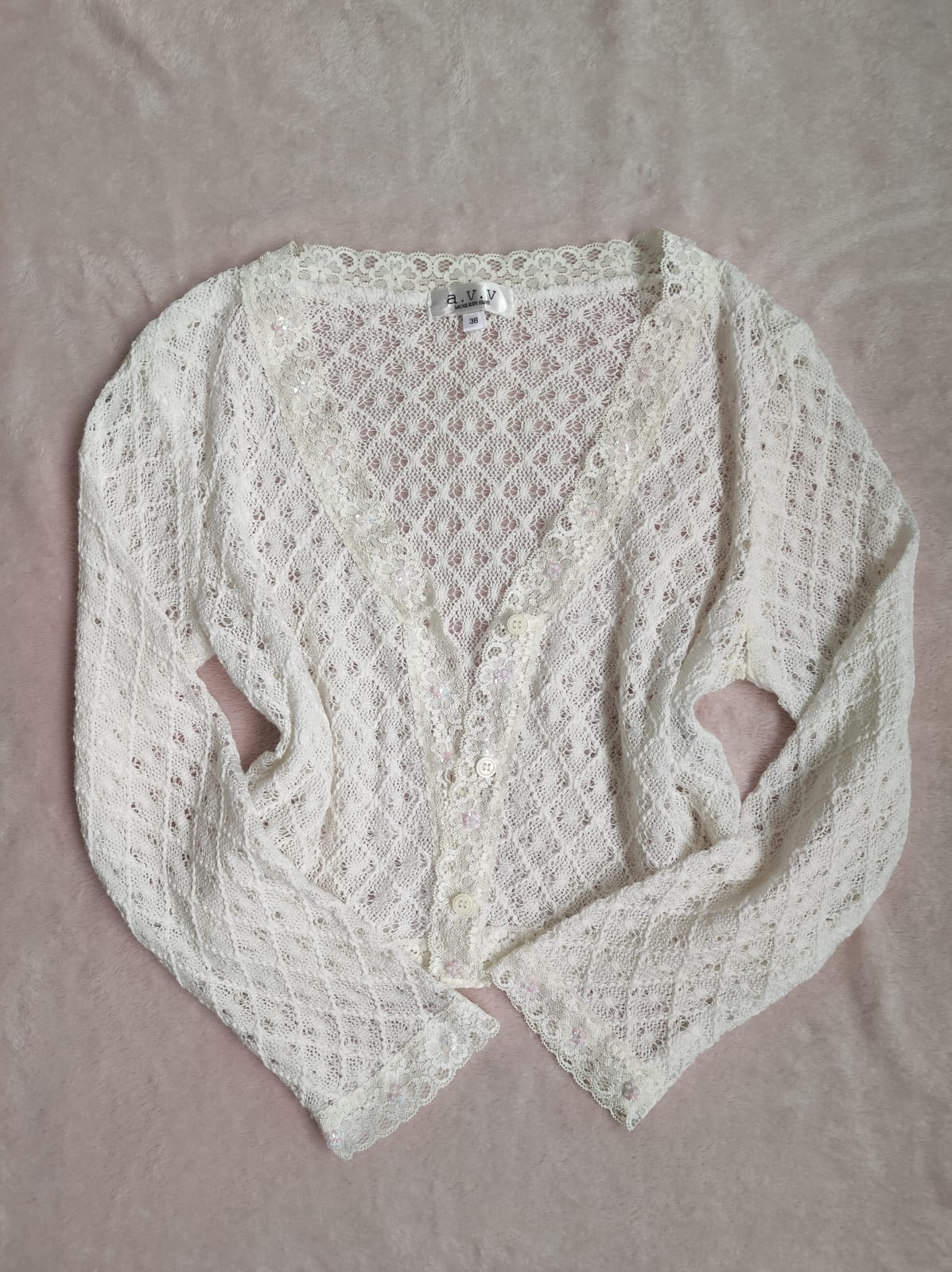 A.V.V. White Lace Crop Cardigan