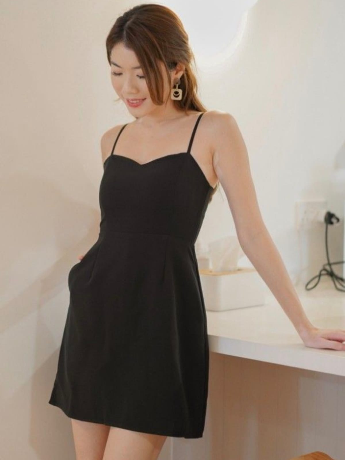 Mikayla Chic Black Sweetheart Mini Dress with Pockets