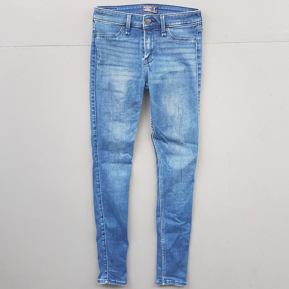 Abercrombie & Fitch Abercrombie & Fitch Denim Jeans, Harper Low Rise Jean Legging, Cosmopolitan, Cool Stretchable Sexy Bottoms, Size 26, Original AF Skinny Model, Bootcut Jeans, Sophistication, Streetwise, Pop Culture, Hip Hop, Rock Star, Timeless Classic, Urban Style