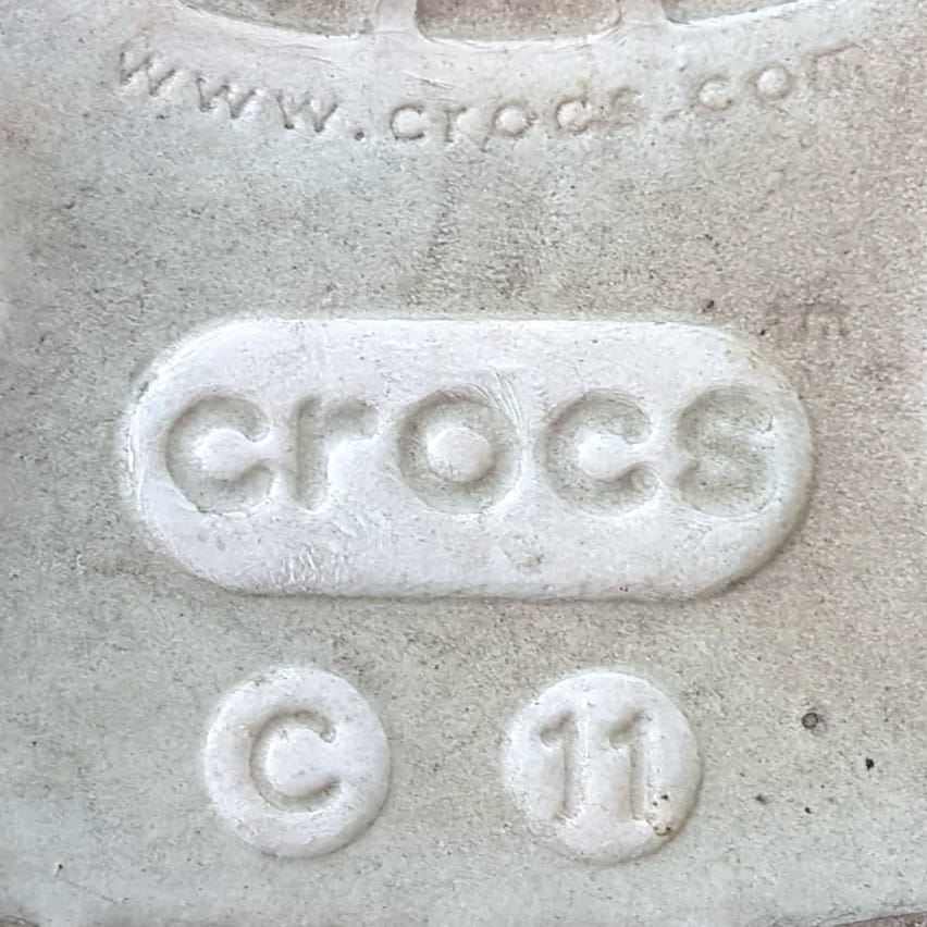 CROCS Original CROCS Clogs, Creamy White Model, Cosmopolitan, Children Size 11, Classic Crocs Clogs Sandals, Unique Designer Shoes, Sliders, Slip-on, Fun Footwear, Urban Style, Timeless Appeal, Cult Street Fashion, Pop Culture, Everyday Shoes - Photo 7