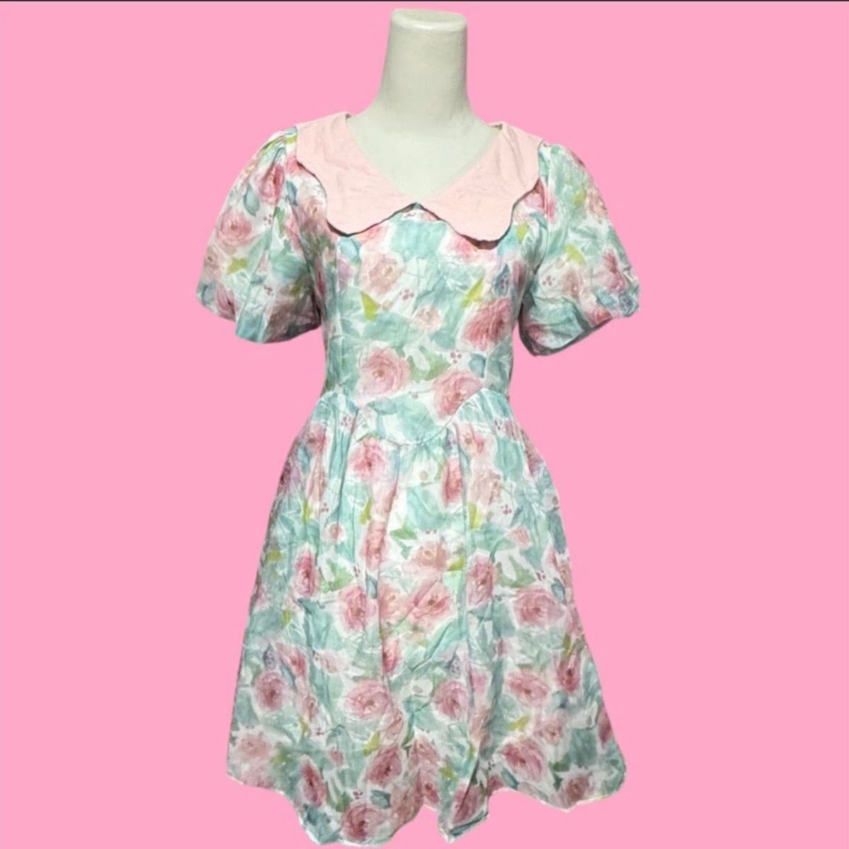 Floral Cottagecore Puff-Sleeve Dress