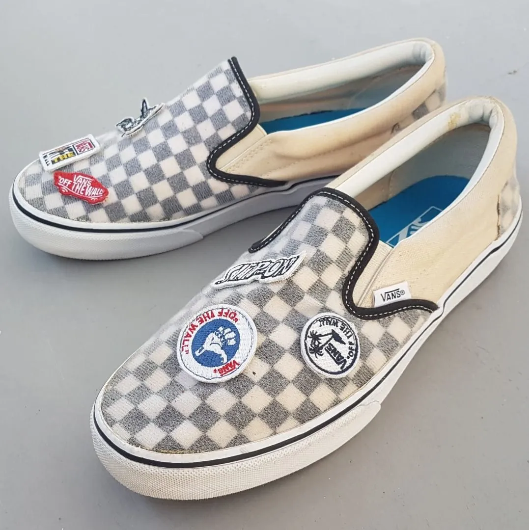 VANS Retro Vans Skate Slip-On x Skateistan Shoes, Ultra Cush Logo Patch Model, Cosmopolitan, Checkerboard & Patches Design, Classic Slip-On Mule, Sleek Sliders, US 9, EUR 43, CM 27.5, Pop Culture, Hip Hop, Rock Star, Cult Street Fashion, Old Skool - Photo 5