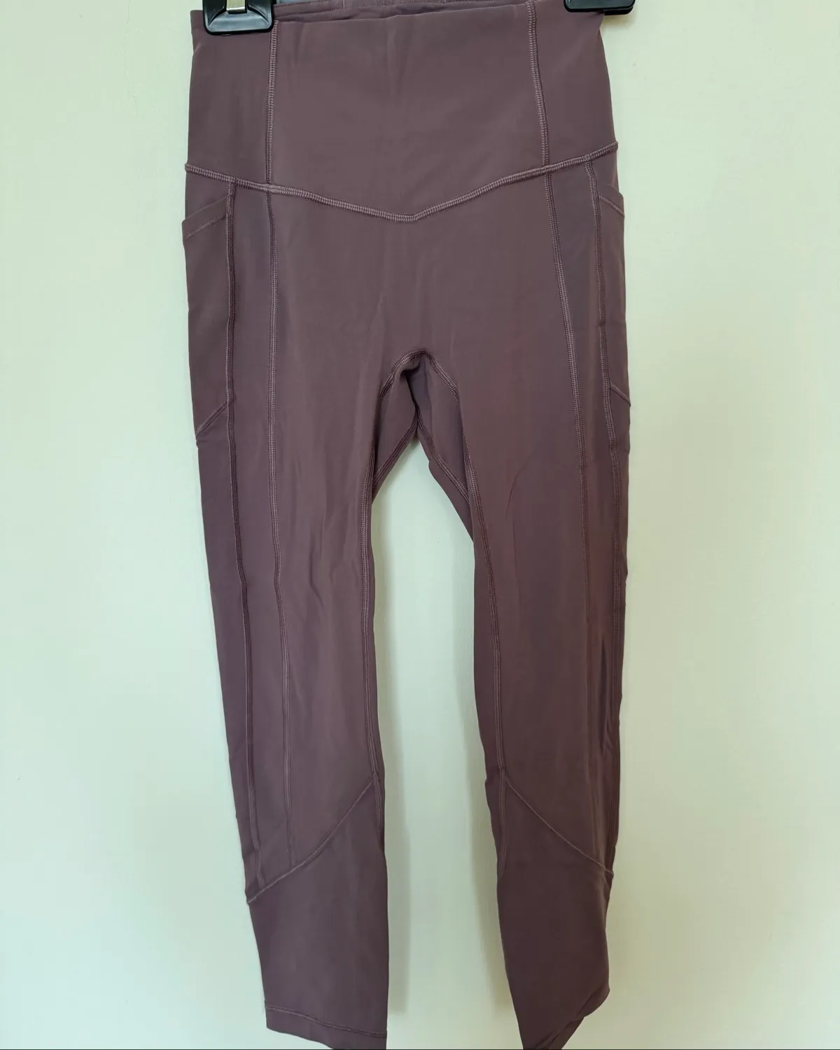 Mauve Lululemon leggings