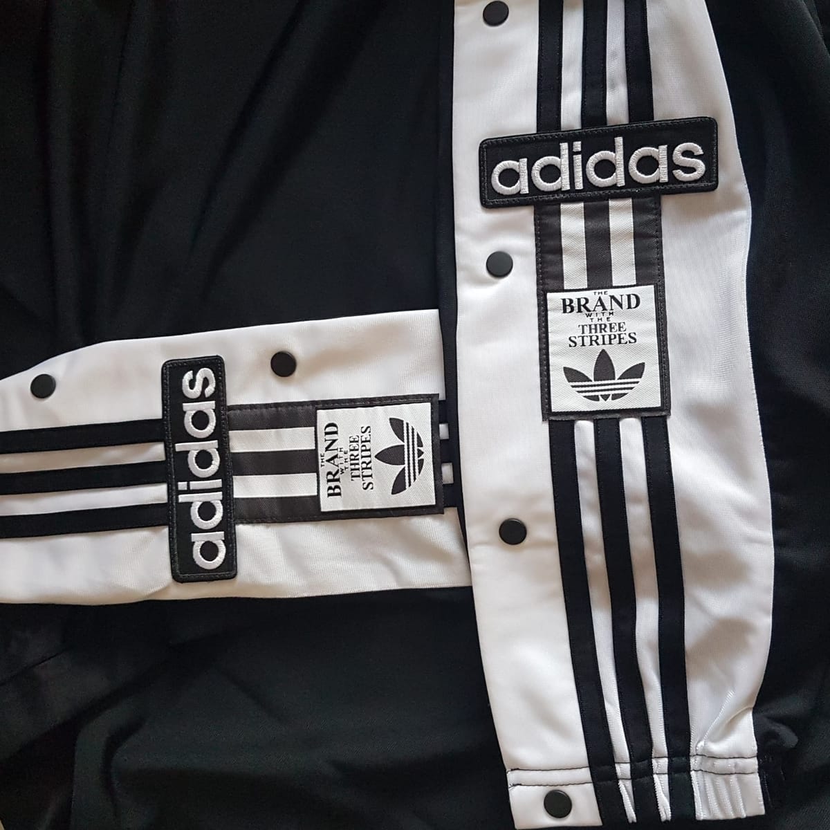 Adidas Adidas Originals ADILENIUM 2 MEGABREAK Striped Zipper Jacket, High Collar, Cosmopolitan, Retro Tracksuit, Black & White Design, Oversize Model, Sophistication, Exquisite Outerwear, Pop Culture, Hip Hop, Rock Star, Timeless Classic, Cult Street Fashion - Photo 6