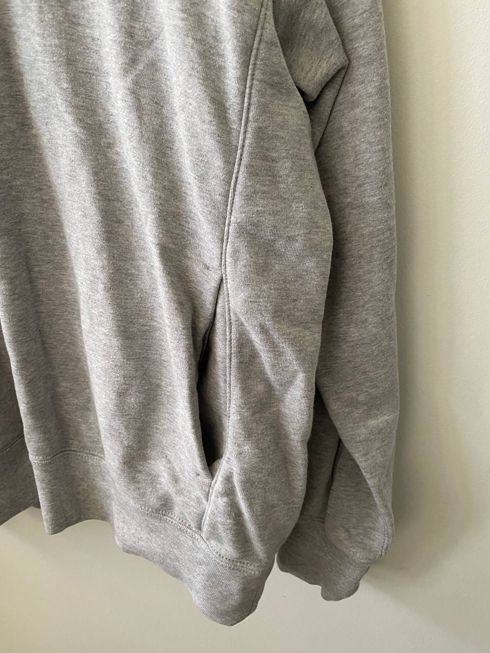 Uniqlo UNIQLO Men's Grey Hoodie With Pockets (XL) - Photo 4