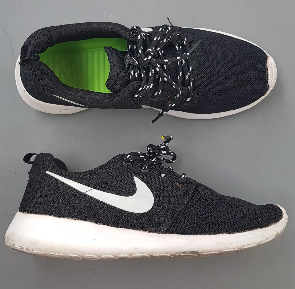 Nike Original NIKE Running Shoes, Roshe One Model, US 7, UK 6, EUR 39, CM 25, Cool Black & White Sneakers, Cosmopolitan, Sleek Patterned Laces, Timeless Appeal, Sophistication, Streetwise, Pop Culture, Hip Hop, Rock Star, Cult Street Fashion, Roadster - Photo 8