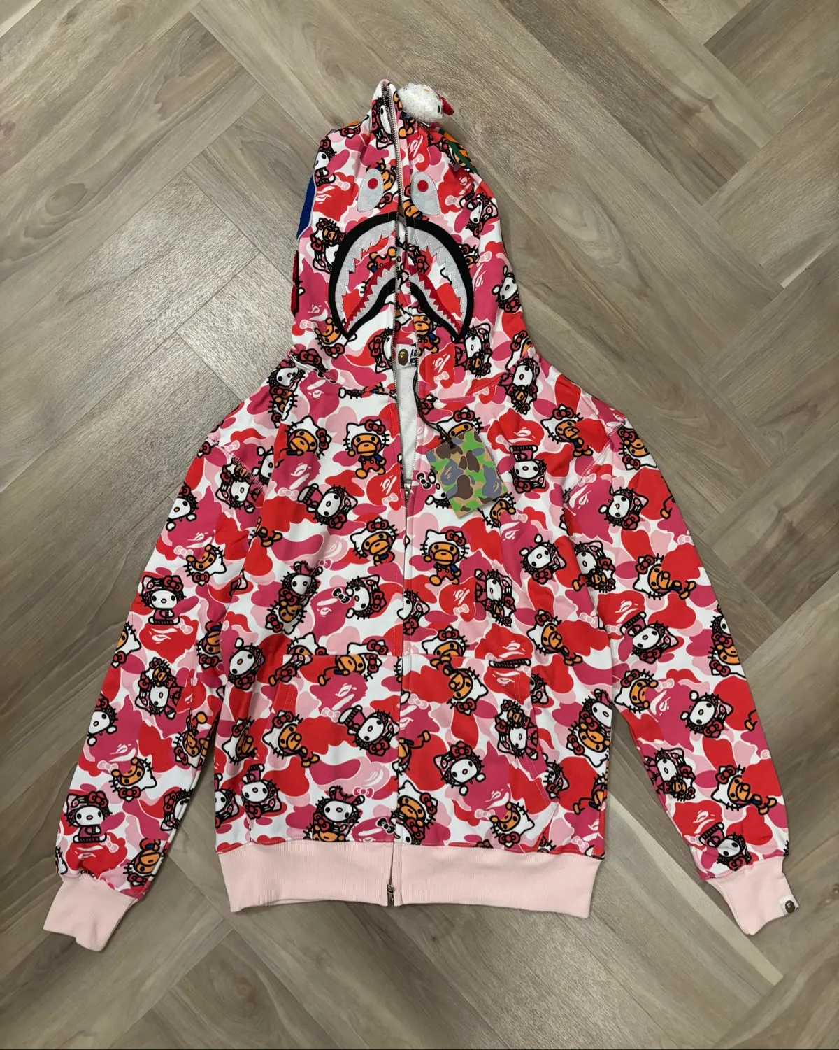 2015 BAPE x Hello Kitty Pink Camo Shark Hoodie (vintage, deadstock)