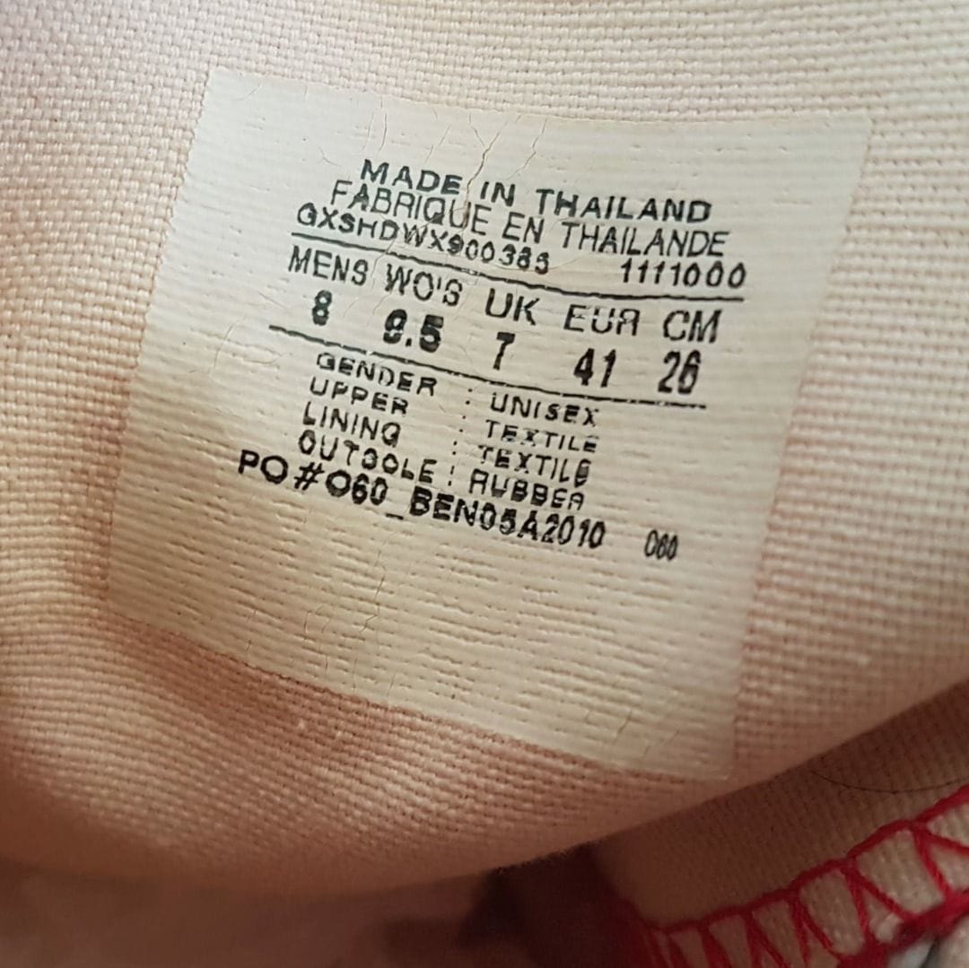 Converse Original Converse All Star Sneakers, Cosmopolitan, Chuck Taylor RED Canvas Shoes, US 8, UK 7, EU 41, CM 26, Sleek Ankle Top Model, Urban Style, Sophistication, Pop Culture, Hip Hop, Rock Stars, Cult Street Fashion, Surf, Skate, Stunt, Streetwise - Photo 5