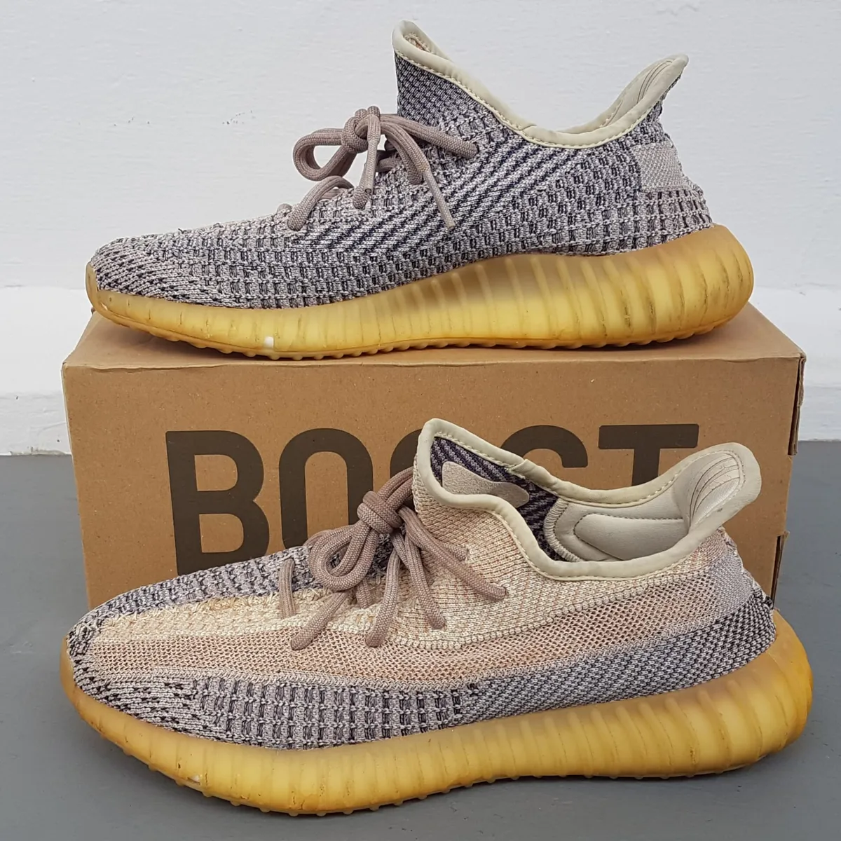 Adidas Original Adidas Yeezy Boost 350 V2 Ash Pearl Shoes, Exclusive Yeezy X Adidas Sneakers, Cosmopolitan, US 9.5, UK 9, FR 43 1/3, JP 275, Iconic Kanye West Model, Luxury Living, Pop Culture, Hip Hop, Rock Star, Sophistication, Streetwise, Everyday Fashion - Photo 4