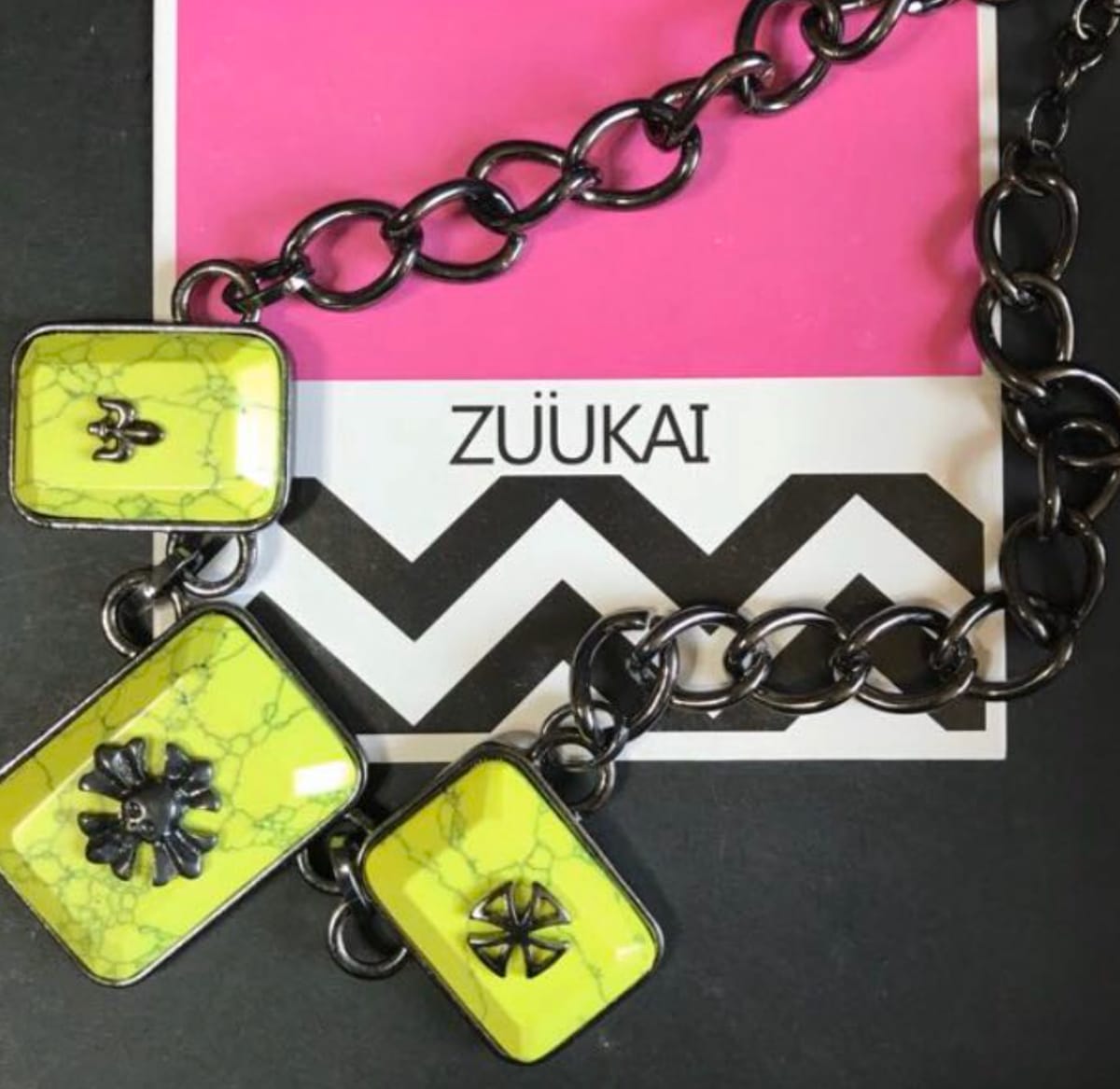 Zuükai Bold Zuükai Chain Statement Necklace