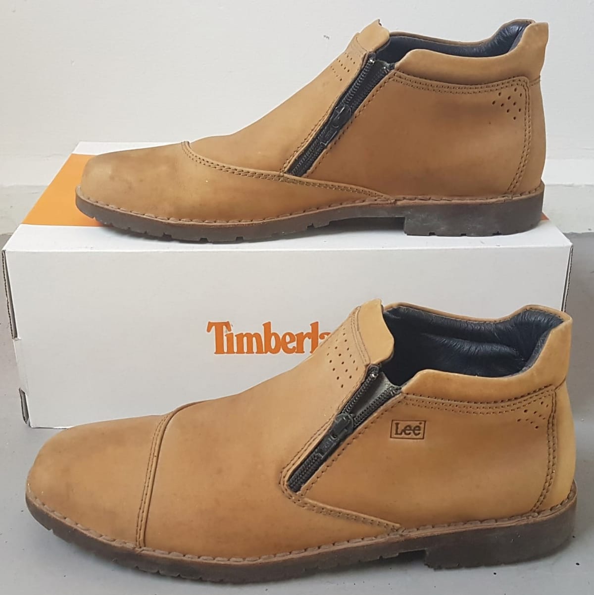 Retro LEE Zipper Boots, US 10, UK 9, EUR 43, Luxury Tan Leather Chelsea Boots, Sleek Western Design, Cosmopolitan, Cool 5” Ankle High Shoes, Timeless Classic, Nostalgic Appeal, Sophistication, Pop Culture, Geek, Rock Star, Urban Style, Cult Street Fashion - Photo 5