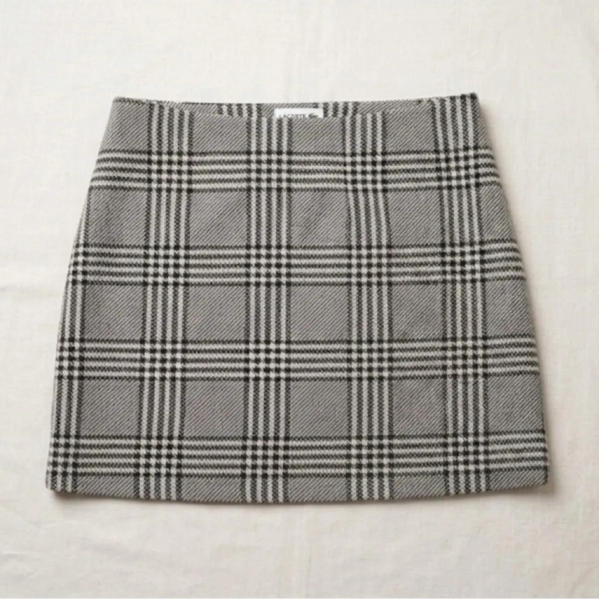 Short skirt