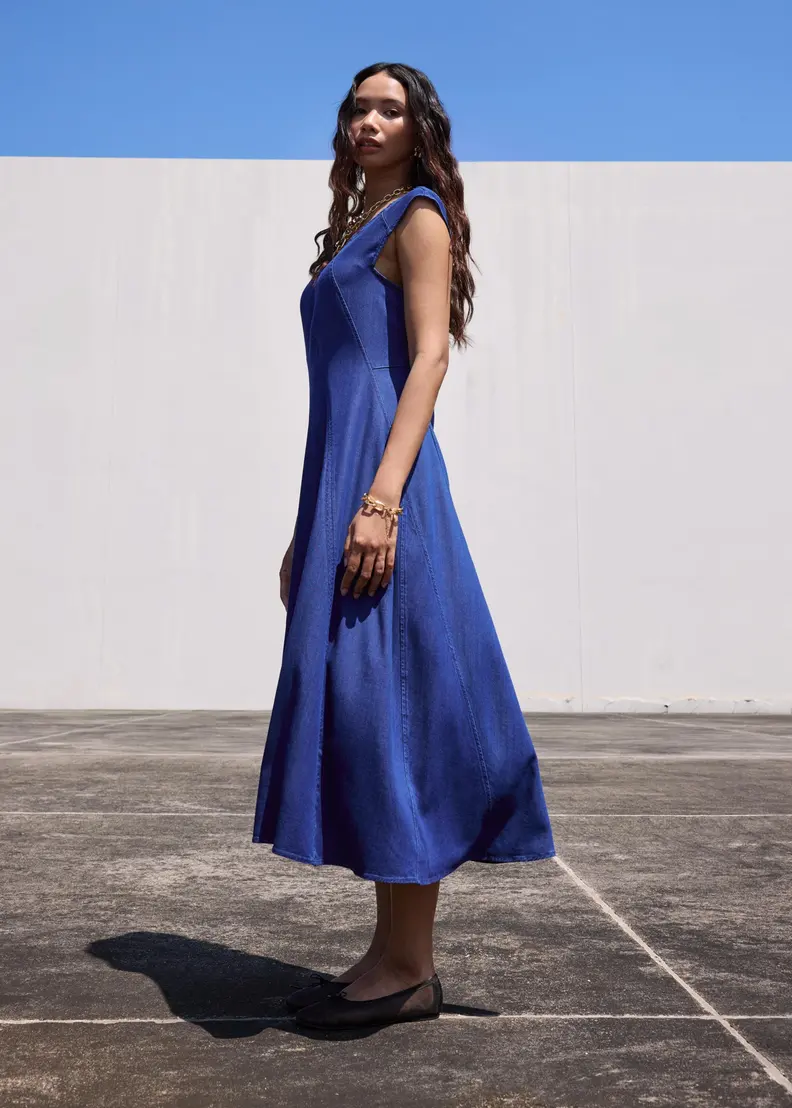 Love, Bonito Love Bonito Chambray Panelled Cap Sleeve Fit & Flare Midi Dress - Photo 5