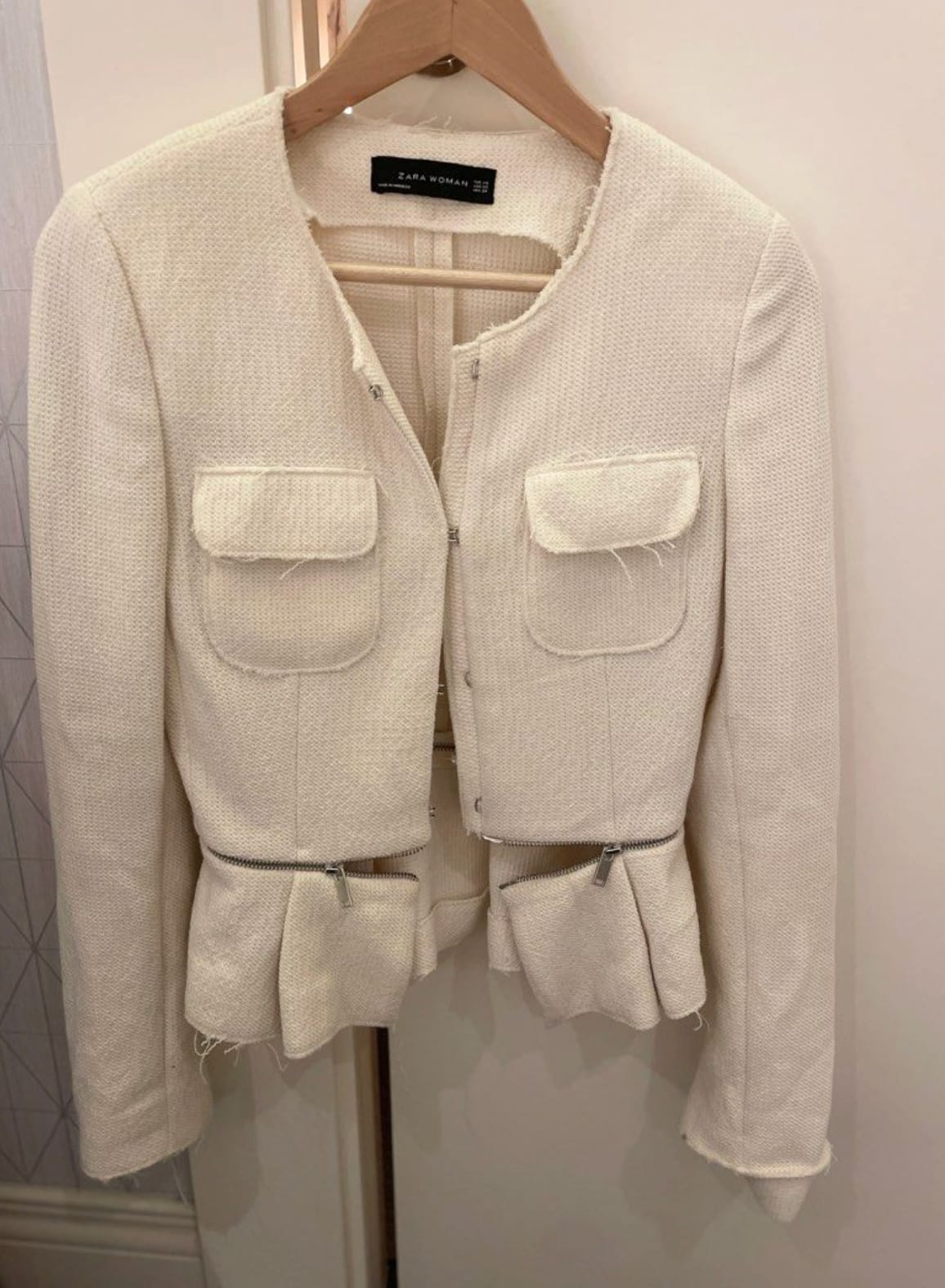 Chic Zara Fringe Trim Blazer