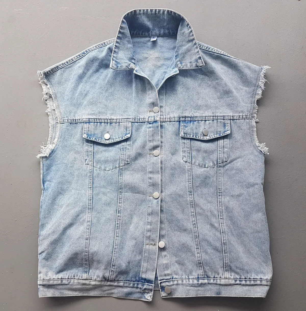 Korean Retro KOREAN 예희 Denim Sleeveless Jacket, Oversize LARGE, Stone Washed, Cosmopolitan, 6 Front Buttons, 2 Flap Pockets, 2 Side Pockets, Timeless Classic, Western Designer Outerwear, Pop Culture, Hip Hop, Rock Star, Biker, Street Fashion - Photo 3
