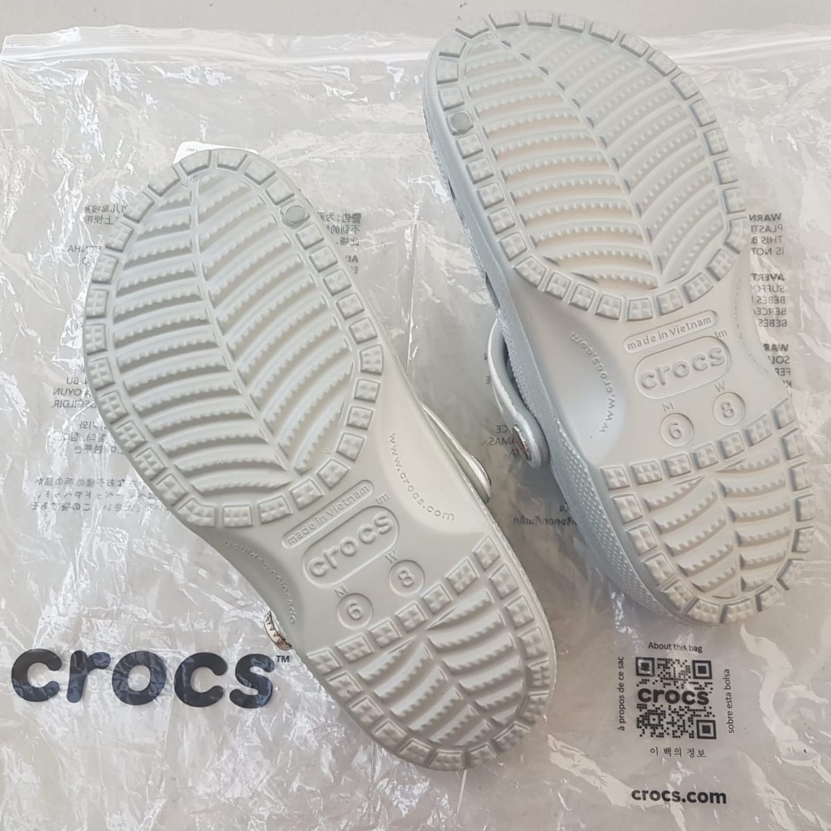 Original CROCS x Coca-Cola Clogs, Cosmopolitan, Limited Edition Model, Silver & Red, COKE Diet Bottle Cap, US 6 (M) 8 (F), Timeless Classic, Cult Street Fashion, Crocs Sandals, Slip-on, Flip-Flop, Slippers, 2026 Coca-Cola Company, Collectors, Hobbyists - Photo 6
