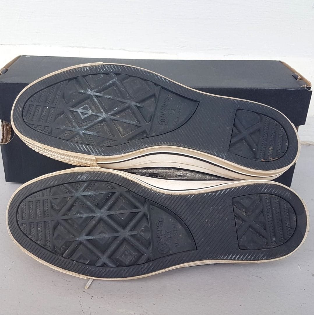 CONVERSE Original Converse All Star Sneakers, Cosmopolitan, Classic Silver Shoes, US 7, UK 5, EU 37.5, CM 24, Sleek Model, Sophistication, Old Skool Design, Urban Style, Pop Culture, Hip Hop, Rock Star, Cult Street Fashion, Surf, Skate, Stunt, Streetwise - Photo 4