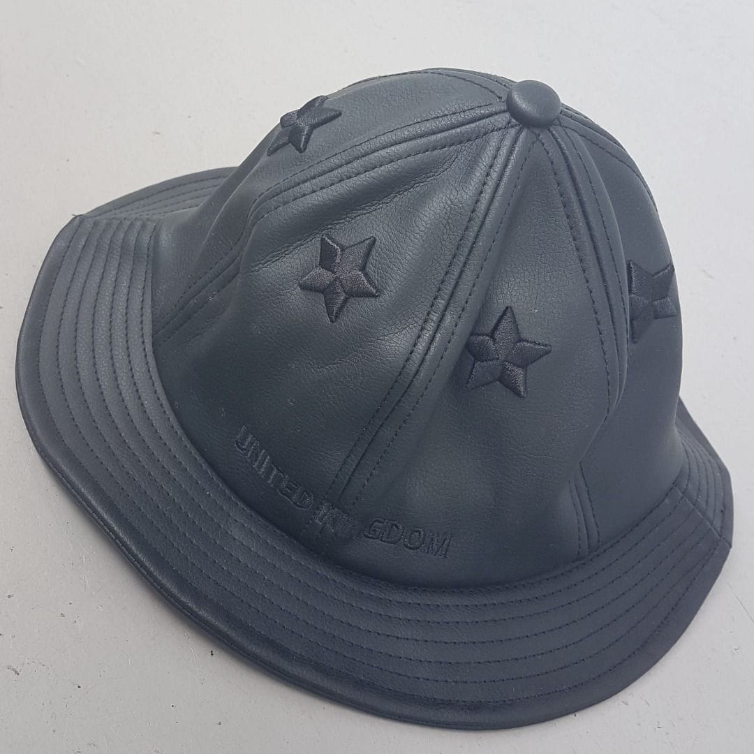 Luxury BOY LONDON Bucket Hat, UNITED KINGDOM, STAR Motif, Cool Black Leather Hat, Shadow Hat, Sleek Model, Urban Style, Sophistication, Timeless Appeal, Hip Hop, Rock Star, Sporty Top, Sailing, Boat, Yacht, Racing, Road Trip, Summer Holiday, Pop Culture - Photo 6