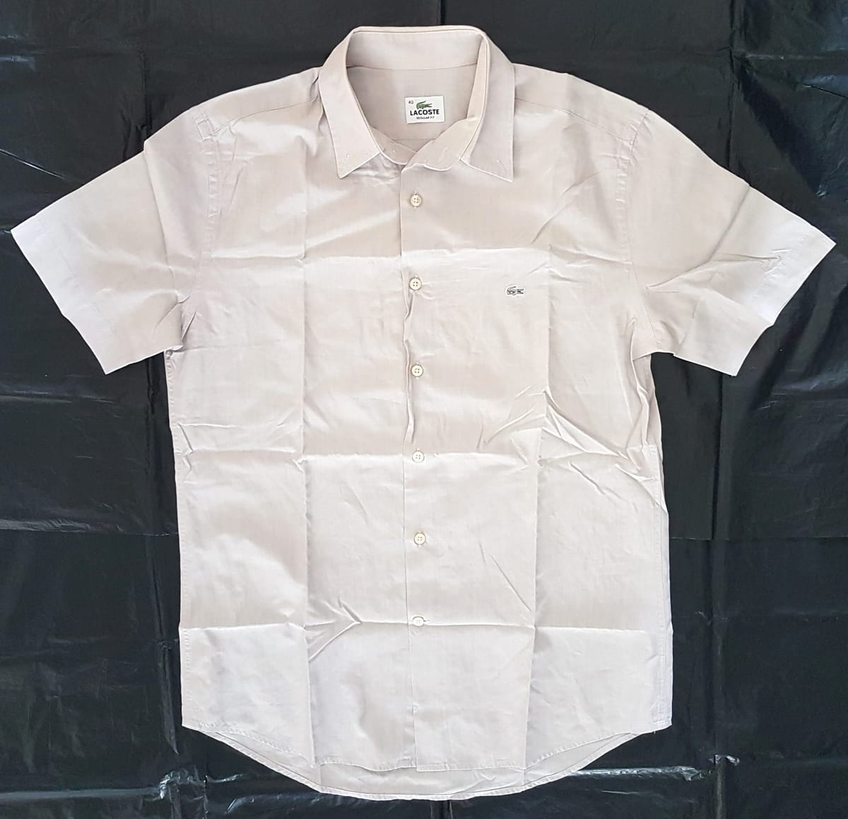 Lacoste Original LACOSTE Smart Shirt, Classic Gray Top, Lacoste Logo, Cosmopolitan, Paris, FRANCE, Size 40 MEDIUM, Sleek 7 Buttons Short Sleeve Shirt, Luxury Lifestyle, Timeless Appeal, Urban Style, Sophistication, Streetwise, Pop Culture, Perfect for Everyday Fashion - Photo 4