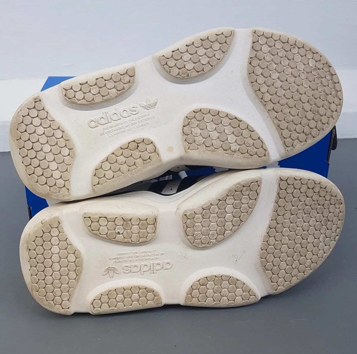 Adidas Original Adidas Superstar Millencon White & Black Chunky Sneakers, Leather Shoes, Cosmopolitan, US 5, UK 3.5, EUR 36, Signature White Shell Toe, Sophistication, Streetwise, Pop Culture, Hip Hop, Rock Star, Roadster, Cult Street Fashion, Everyday Shoes - Photo 2