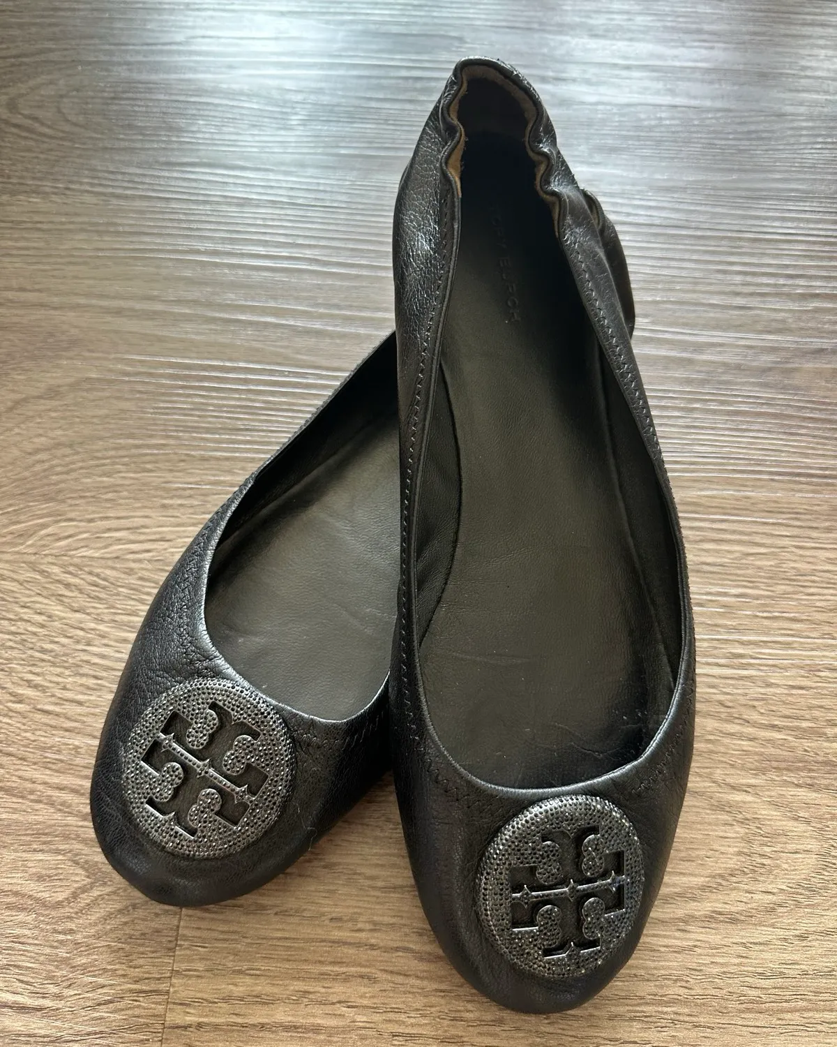 Tory Burch Tory Burch Black Leather Ballet Flats