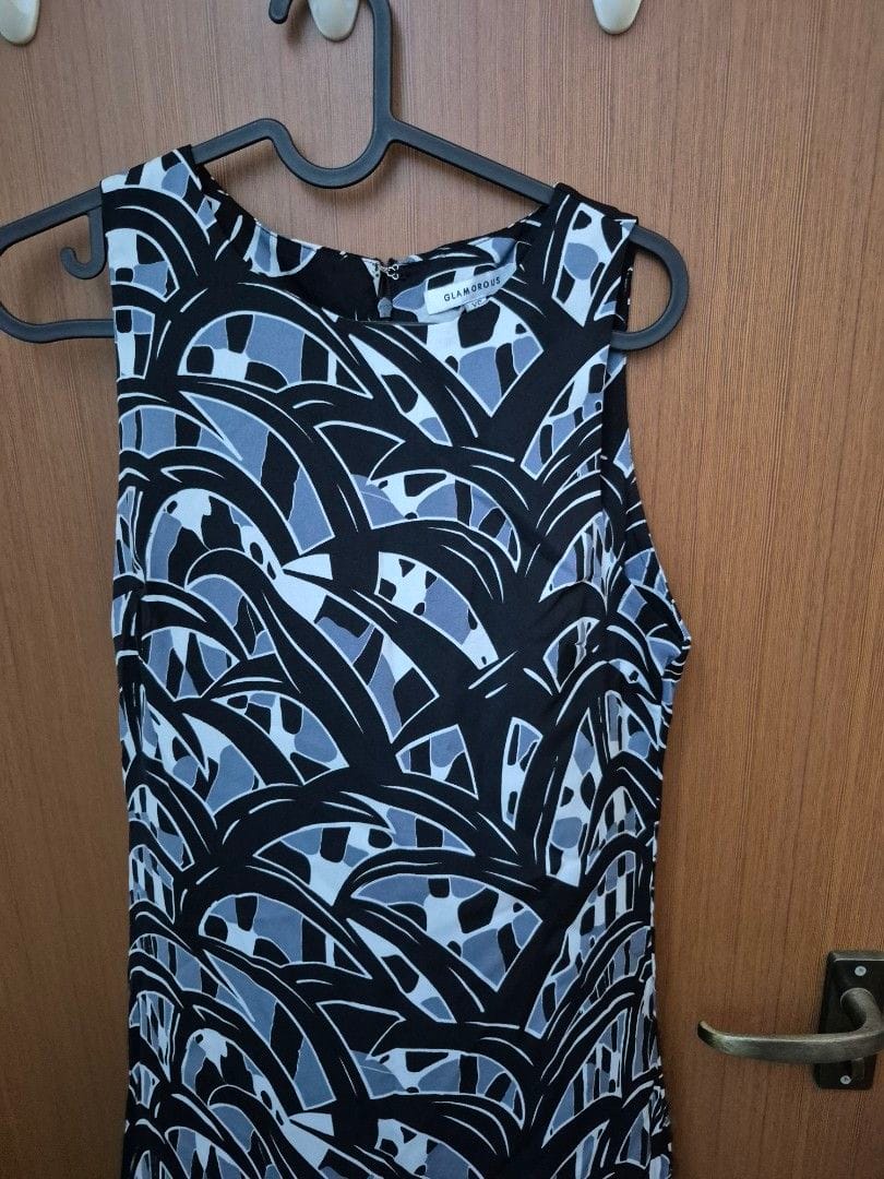 Glamorous Chic XS Glamorous Sleeveless Dress – Perfect for Day or Night - Photo 6