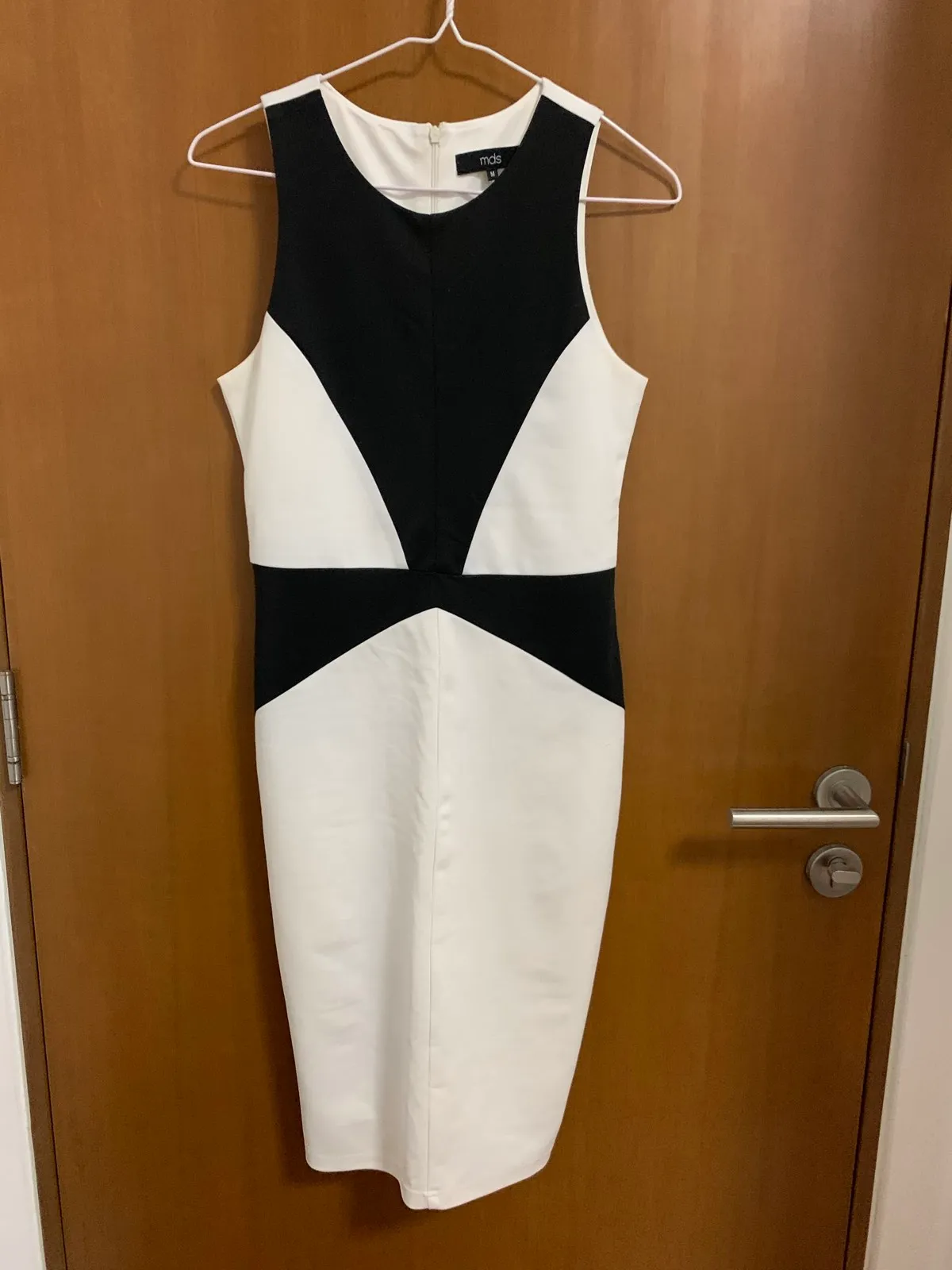 Black x White pencil dress