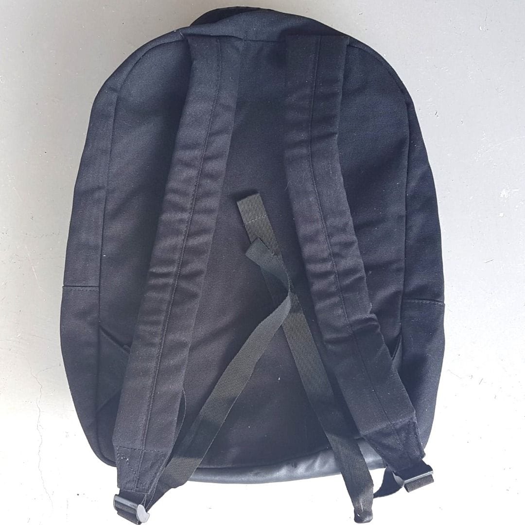 Ralph Lauren Original Ralph Lauren Backpack, Polo by Ralph Lauren from USA, Cool Rucksack, Cosmopolitan, Luxury Lifestyle, Ralph Lauren Fragrances, Black Haversack, Grey Ralph Lauren Polo Logo, Travel Pack, Urban Style, Timeless Appeal, Sophistication, Pop Culture - Photo 4