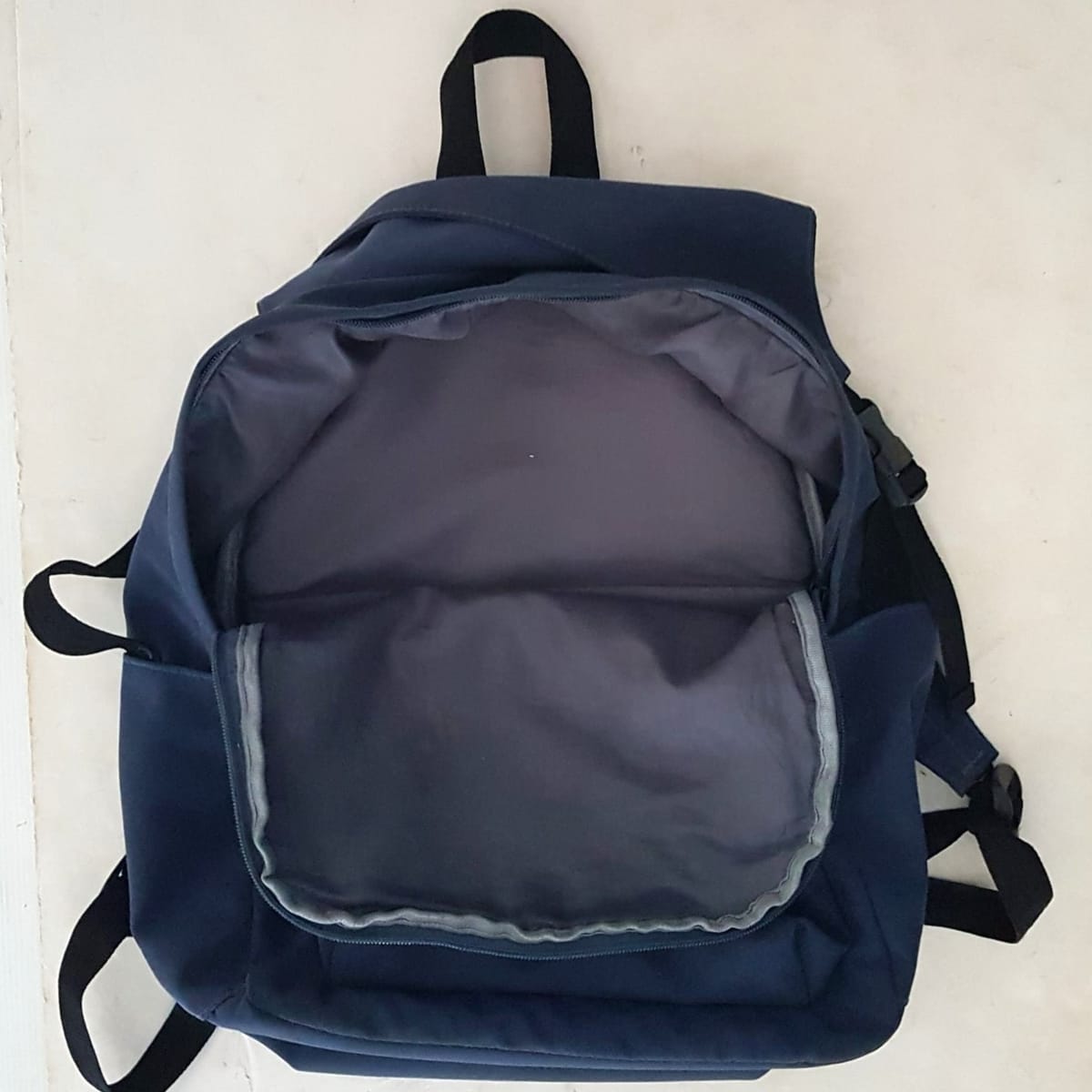 NY Premium Navy Blue Backpack, Cosmopolitan Rucksack, White Logo Model, Cool Haversack, Travel Pack, Continental, Sleek Design, Laptop Bag, Inspirational, Sophistication, Urban Style, Streetwise, Roadster, Timeless Appeal, Pop Culture, Cult Street Fashion - Photo 5