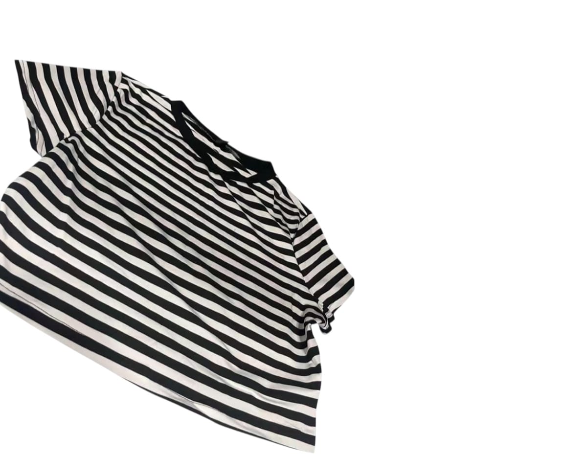chic black & white striped crop top