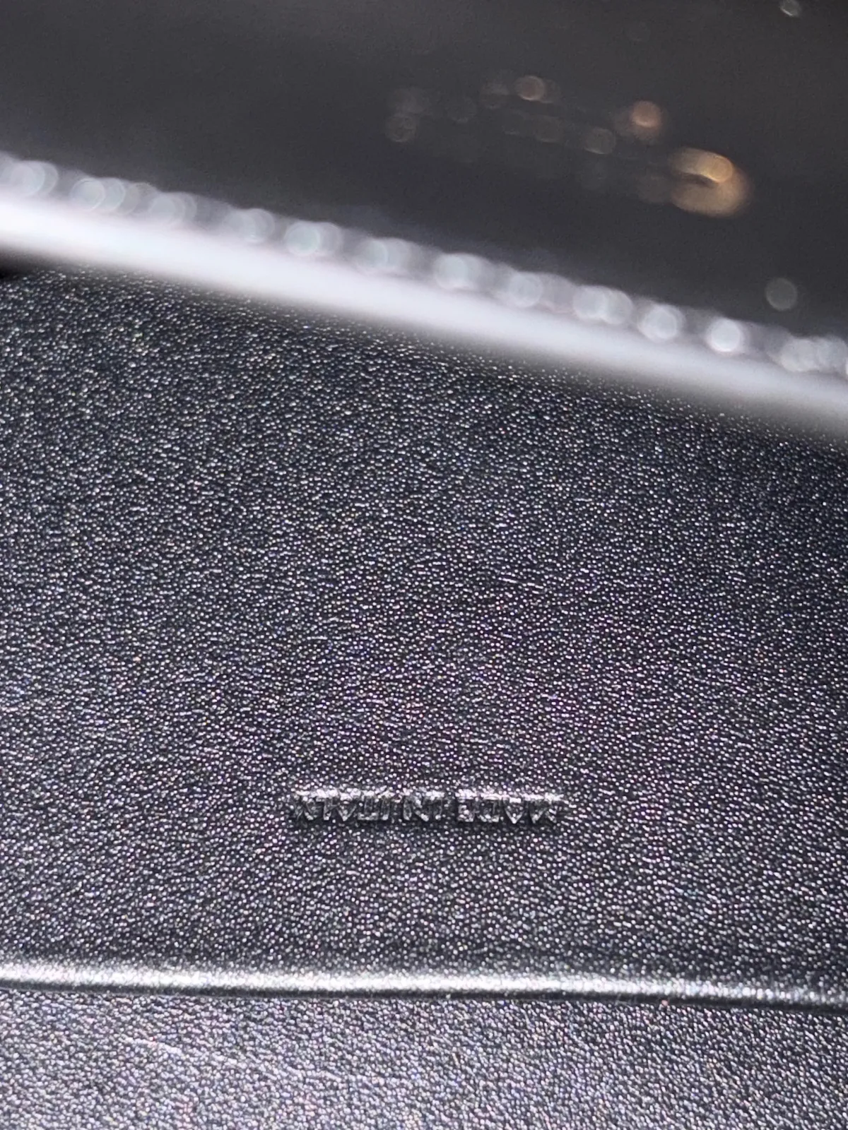 Celine NEGOTIABLE Celine Triomphe Shiny Black Calfskin Folio - Photo 5