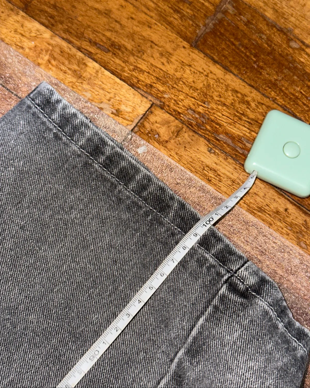 Deepny Vintage Grey High-Waisted Jeans - Photo 3
